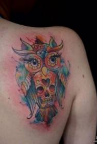 modello tatuaggio gufo acquerello posteriore