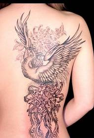vehivavy miverina amin'ny alika mainty sy fotsy phoenix Tattoo sary