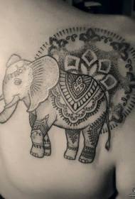 modello elefante tatuaggio vaniglia nero grigio posteriore