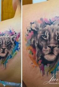 couleur de dos tête de lion splash d'encre motif de tatouage