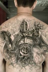 Takaisin Fantasy Mystery Warrior -persoonallisuuden tatuointikuvio