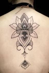 vhodný na čierny popol vzadu na ženskej chrbtici Tattoo pattern 9 listov