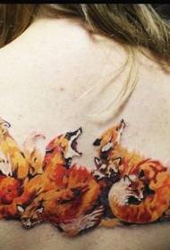 dziewczyny z powrotem piękne kolorowe różne wzory tatuaży lisa