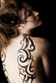 tatuaggio sexy della vite con fiore posteriore
