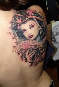 ກັບຄືນໄປບ່ອນປະເພນີພາສາຍີ່ປຸ່ນ painted ຮູບແບບ tattoo geisha ງາມ