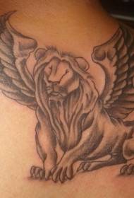 wzór tatuażu skrzydlaty lew