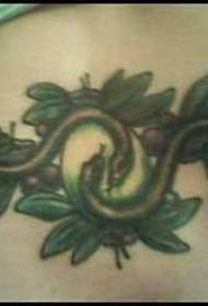 талия две змеи держит татуировку яйца