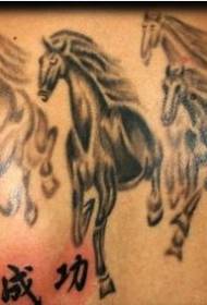 Pozadina grupe slatkih galopirajućih dizajna tetovaža konja