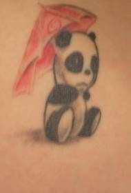Gerrian panda triste bat aterki gorriaren tatuaje ereduarekin