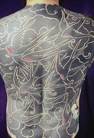 talagsaon nga istilo nga itom nga lunok nga bug-os nga pattern sa tattoo