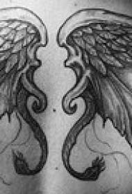 nugara turi dvi simetriškas sparno tatuiruotės schemas