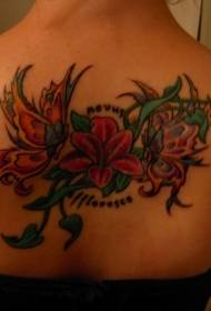 torna interessante colorata farfalla floreale Modello di tatuaggio