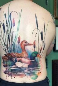 גב דפוס קעקוע ברווז שחייה צבעוני חמוד ומציאותי
