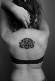 geri harika kalın çizgi siyah kabile lotus dövme deseni