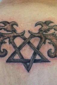 zadní pěticípá hvězda s ozdobným vzorem tetování listů