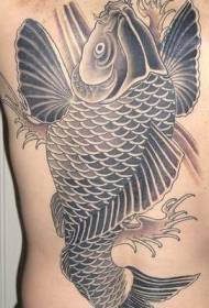 hrbtni črni koi in vzorec tatoo