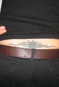 taille zwarte zon totem tattoo patroon