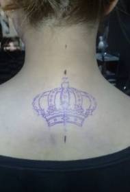 corak tatu mahkota belakang ungu perempuan