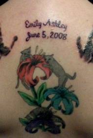 nugaros atspaudas ir katės gėlių spalvos tatuiruotės modelis