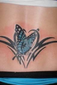 borboleta graciosa traseira e padrão de tatuagem tribal totem
