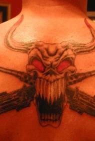 tillbaka demon tjur kalv och pistol tatuering mönster