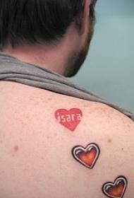 πίσω κόκκινο σε σχήμα καρδιάς μοτίβο τατουάζ επιστολών