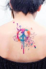 povratak zanimljiv akvarelni simbol s geometrijskim uzorkom tetovaže