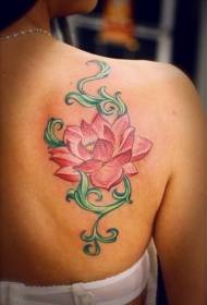 aizmugurē elegantais rozā lotosa un vīnogulāju tetovējuma raksts