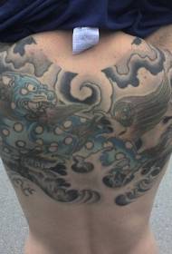 couleur arrière monstre avec motif tatouage nuage