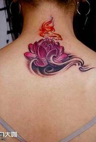 Rov Tom Qab Lotus Hluav Taws Xob Tattoo Txawv