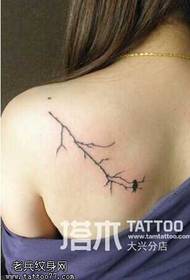 djevojka natrag grana ptica totem tetovaža uzorak