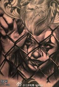 Modello di tatuaggio strappo finestra ferro posteriore
