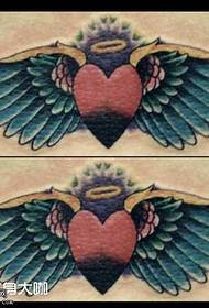 wzór tatuażu z powrotem skrzydła miłości