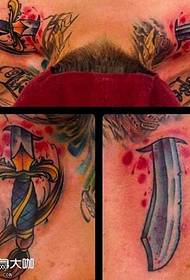 Tillbaka svärd tatuering mönster