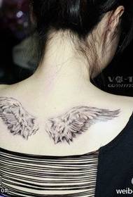 Ny tatoazy Wings tsy hita maso