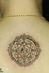 modello del tatuaggio stella posteriore