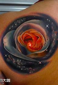 Pattern di tatuaggi di fioritura di stella