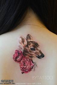 rygg hjort ros tatuering mönster