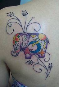 женский цвет спины, как рисунок татуировки