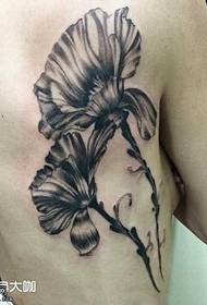 pattern di tatuaggi di fiore in daretu