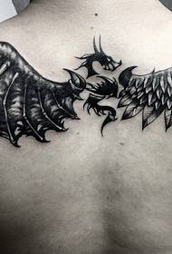 personlighet ängel och demonisk totem tatuering på baksidan