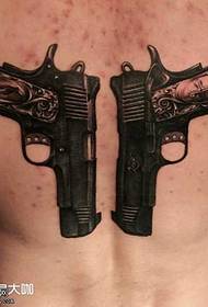 Iphethini le-tattoo ye-Back Cross Pistol