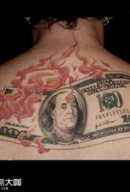 Zadní tetování vzor dolaru