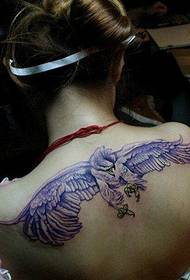 Schéinheet zréck Klassesch Adler Tattoo