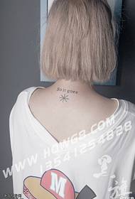 modello di tatuaggio personaggio spalla riso
