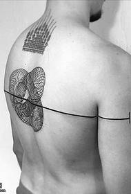 bakre punkt Thorn trådlöst tatueringsmönster