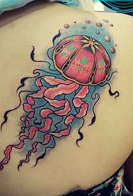 tatouage coloré de méduse de fille sur le dos