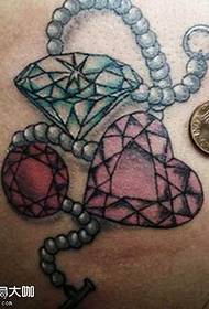 Back Diamond Pectus pectoris Exemplum tattoo