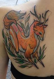 краса класична спина креативний колір татуювання антилопи