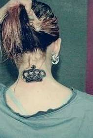 Tendenza posteriore del modello del tatuaggio della corona